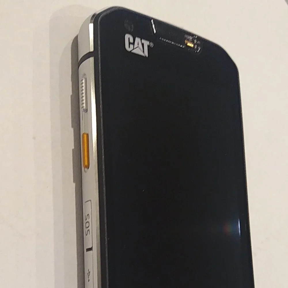 CAT S60 32GB Waterproof Rugged Smartphone with Integrated FLIR Camera